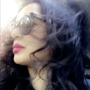 Meet your Posher, Mirna